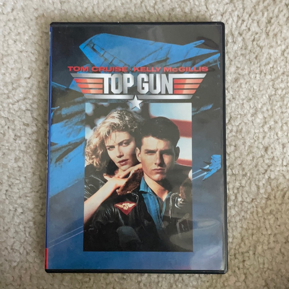 DVD- Top Gun 🌟Bundle your likes for a deal🌟